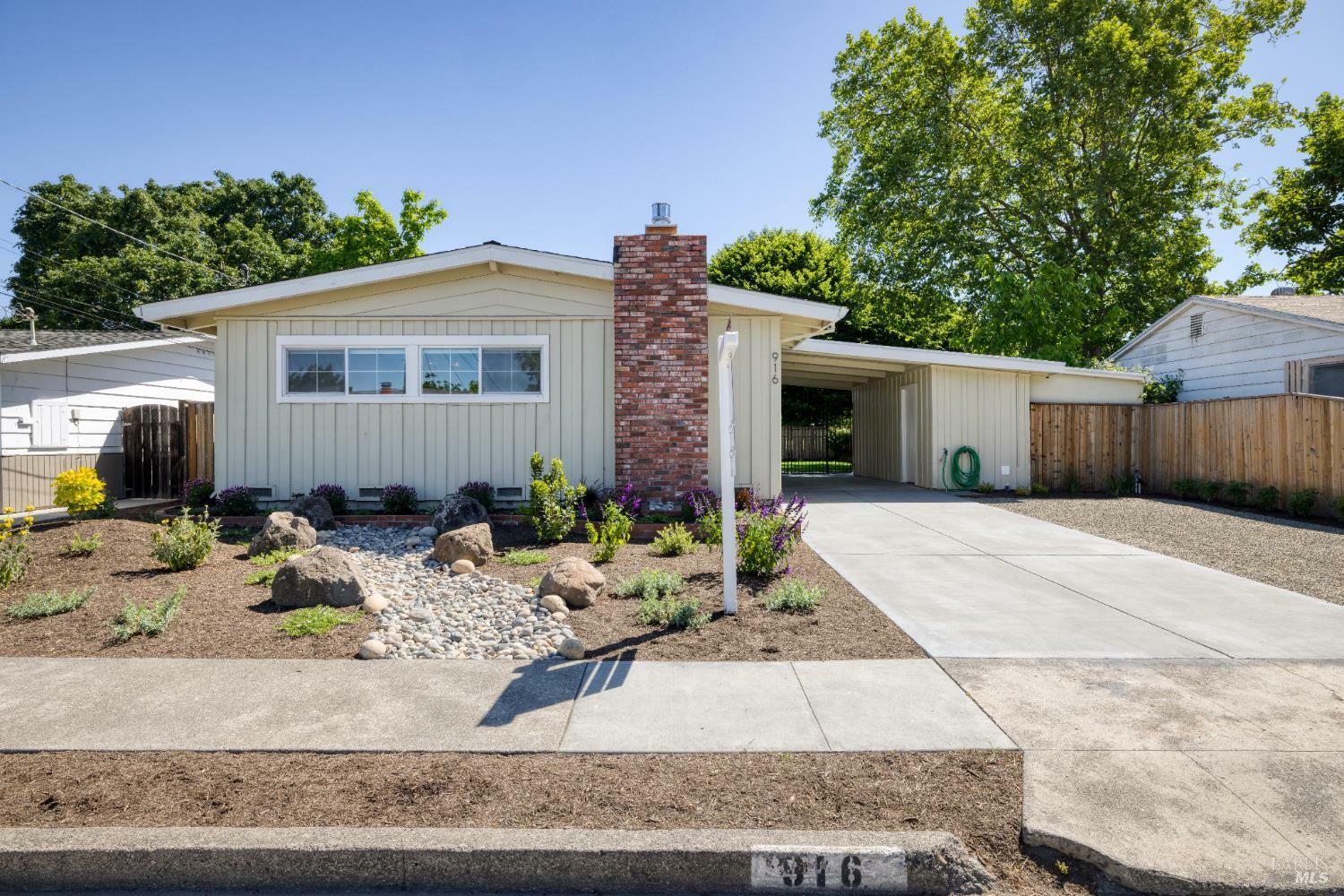 Property Photo: 916 Colorado Boulevard CA 95405