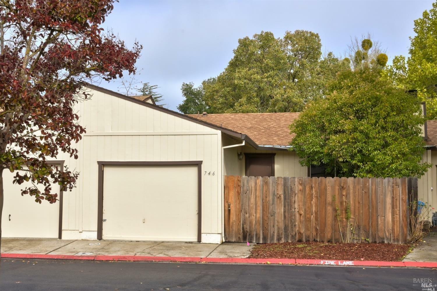 Property Photo: 746 Agnew Place CA 95401