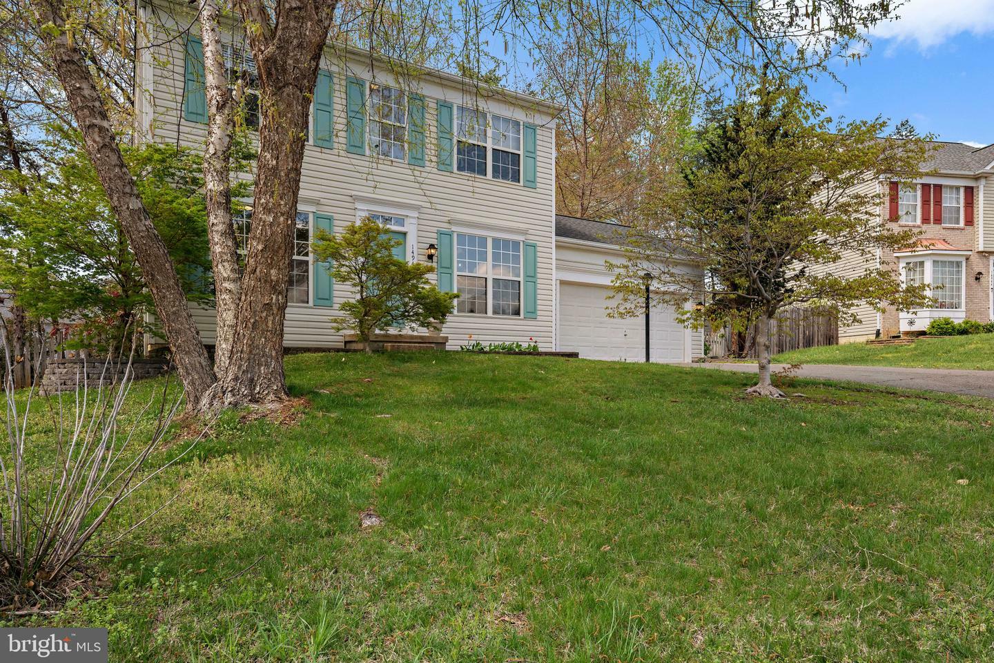 Property Photo: 14948 Amaranth Court VA 22193