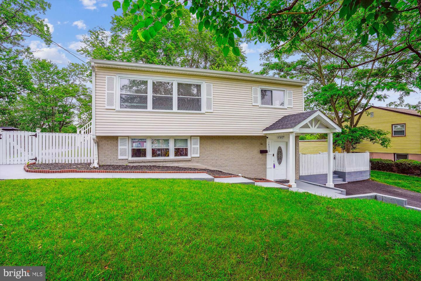 Property Photo:  14313 Randall Drive  VA 22191 