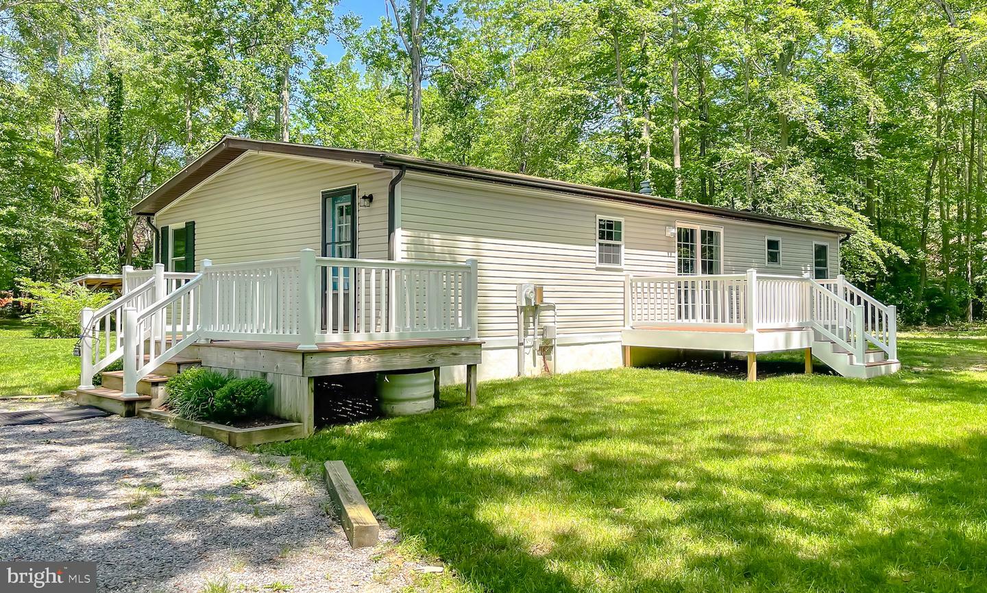 Property Photo: 23672 Myrtle Point Road MD 20619