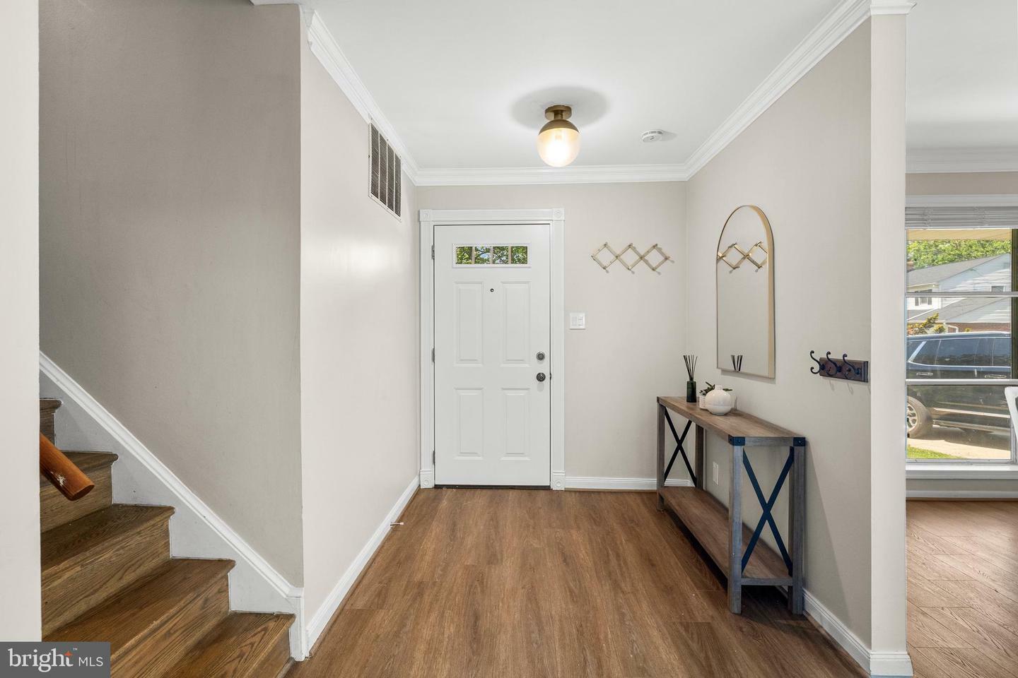 Property Photo: 12516 Castleleigh Place MD 20904