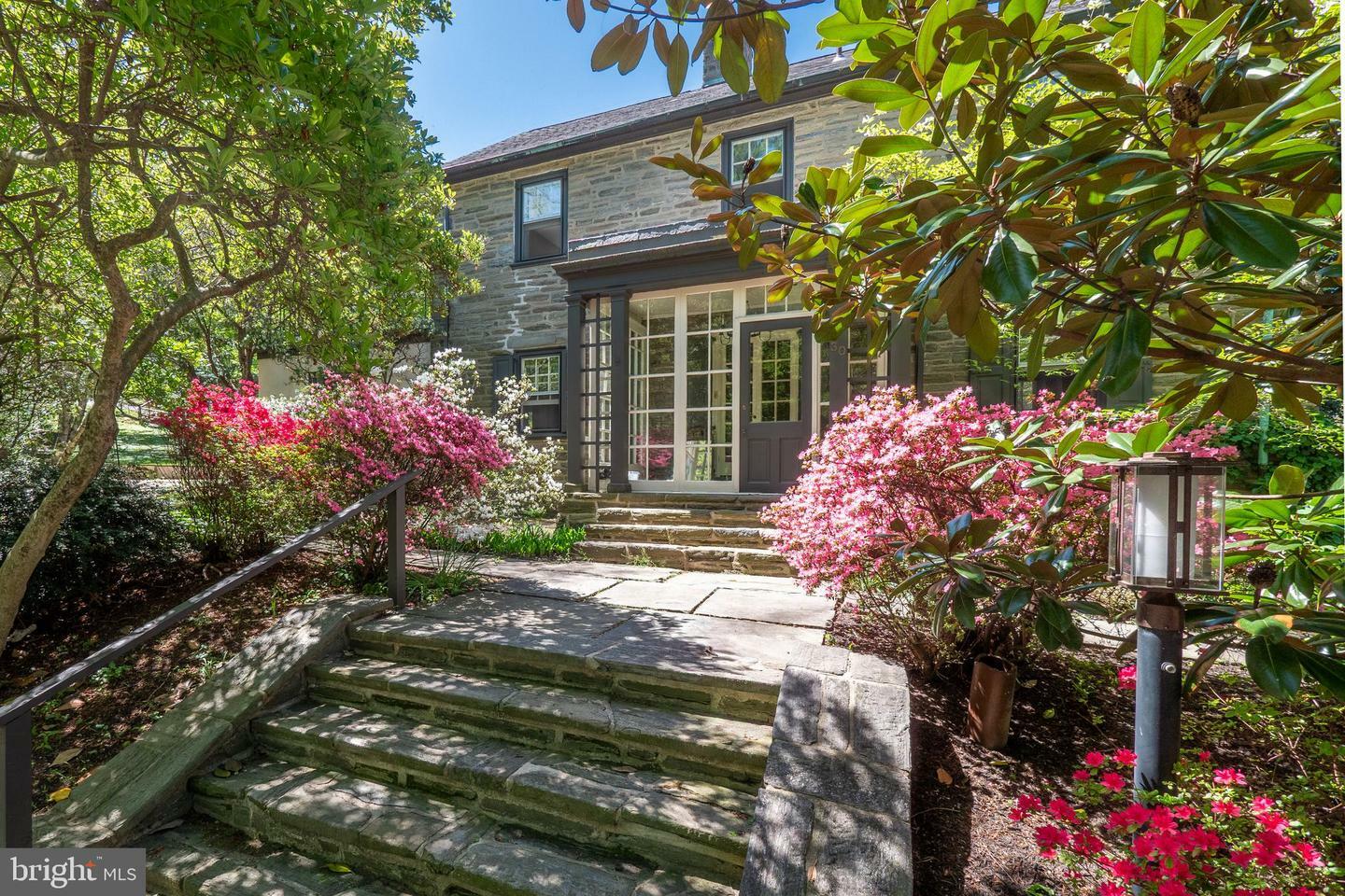 Property Photo: 30 E Sunset Avenue PA 19118
