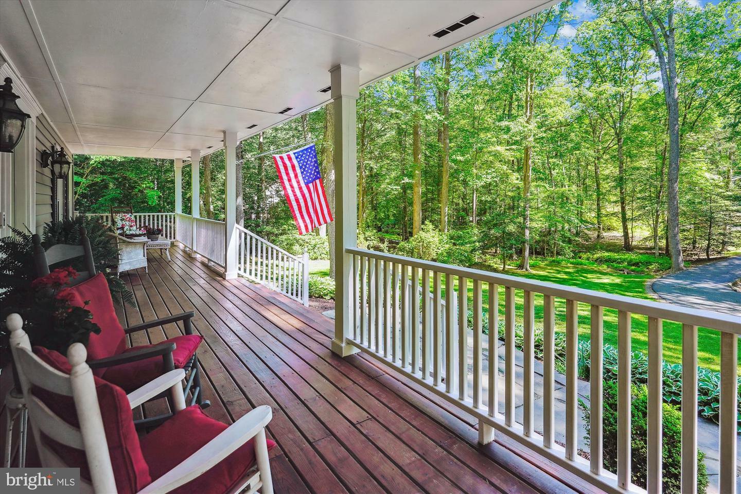 Property Photo: 6521 Commonwealth Court VA 20112