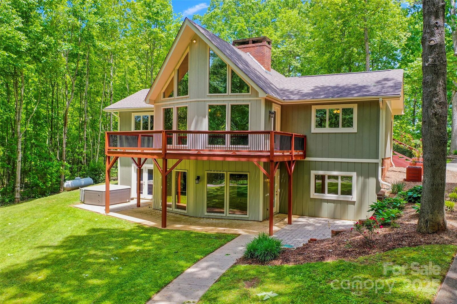 Property Photo:  82 Sunburst Drive  NC 28786 