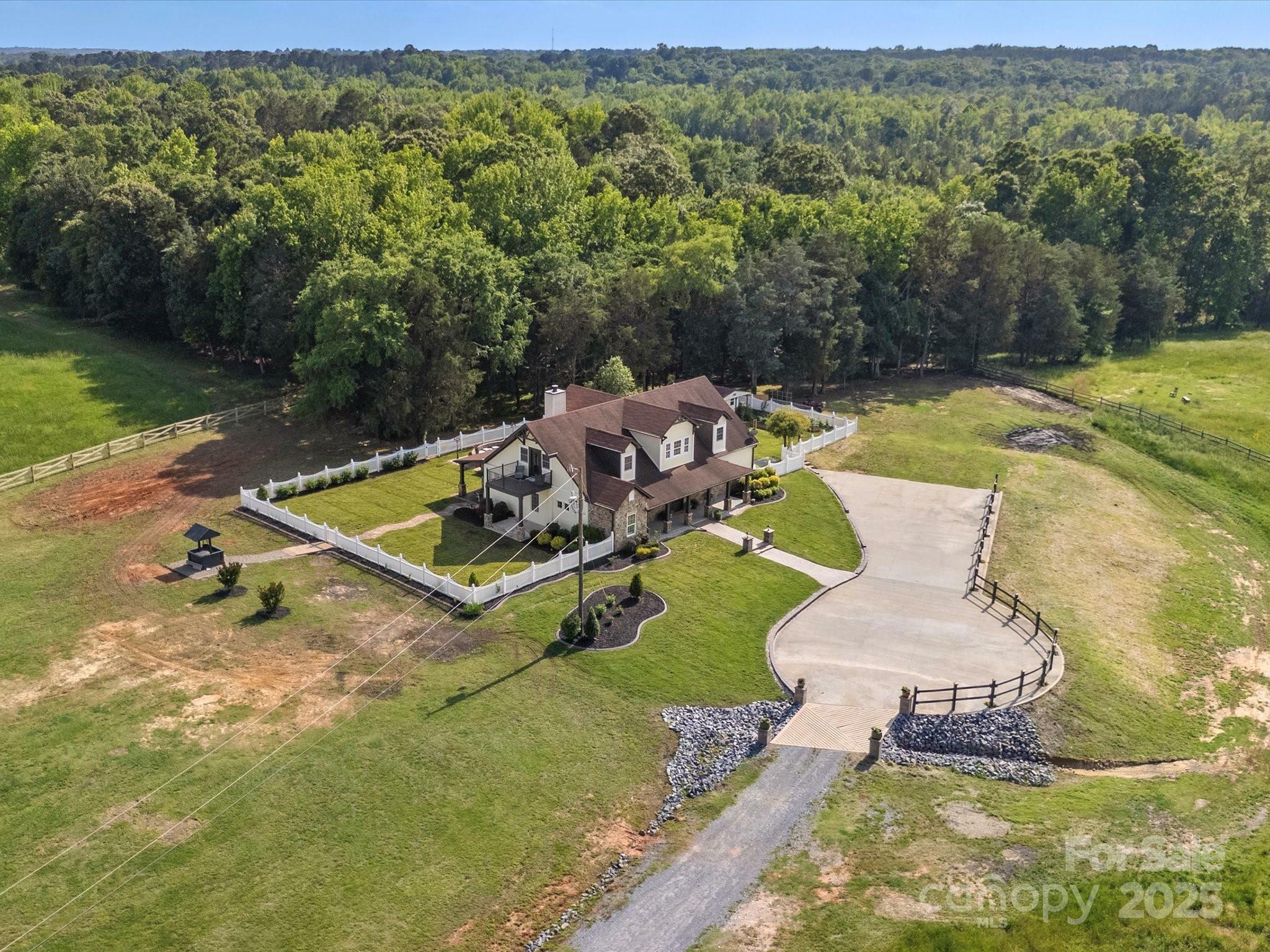 Property Photo: 2521 Neely Store Road SC 29730