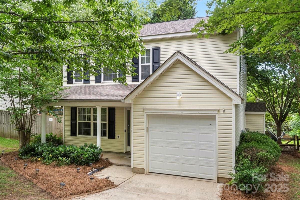 Property Photo: 1410 Swaying Branch Lane SC 29710