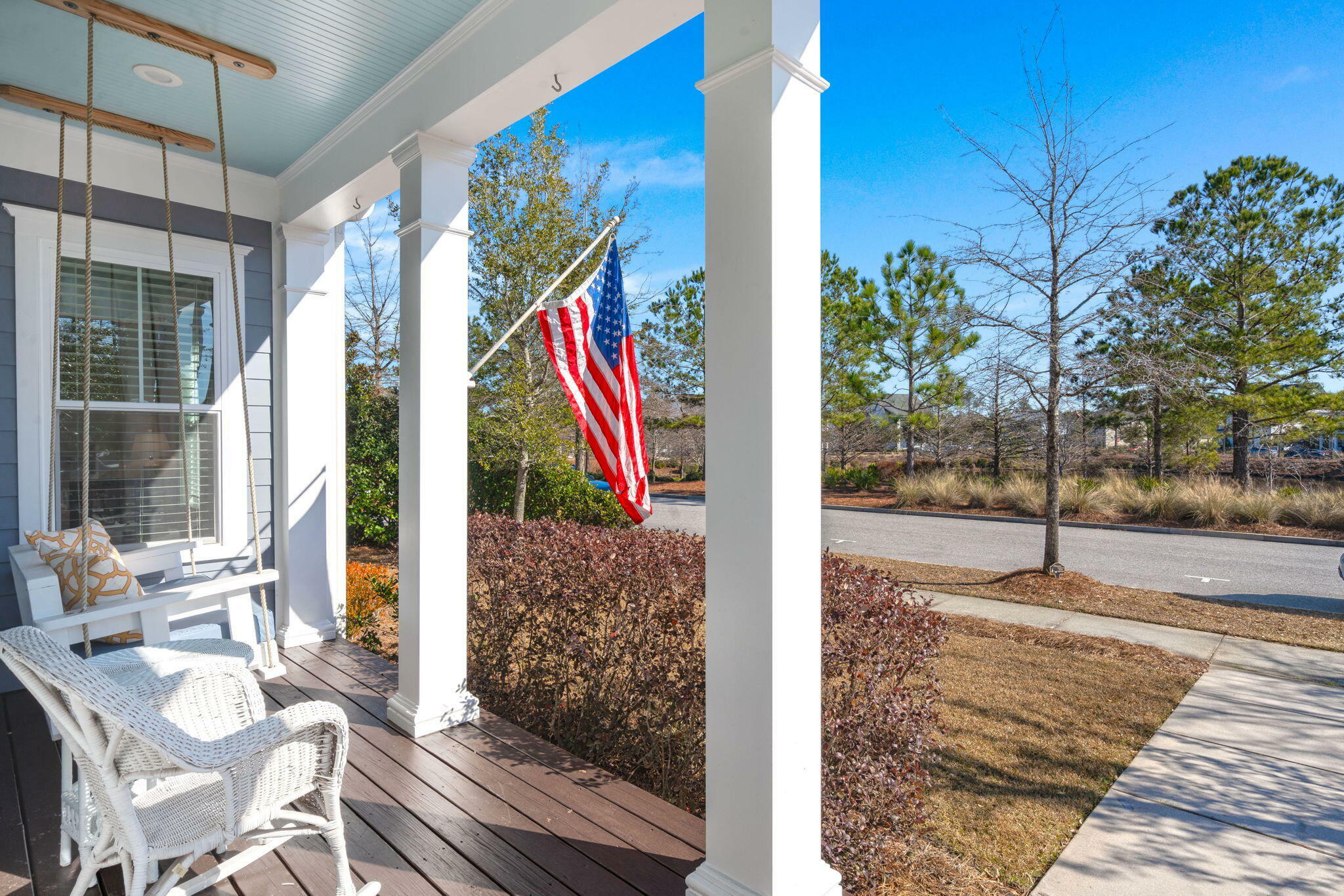 Property Photo: 308 Oak Park Street SC 29486