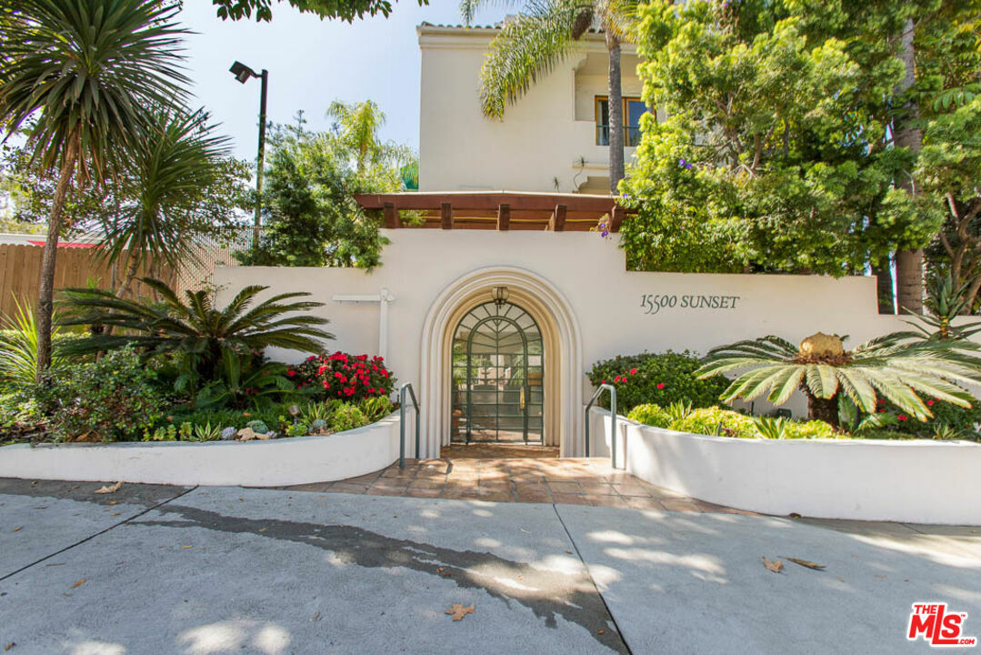 Property Photo: 15500 W Sunset Blvd CA 90272