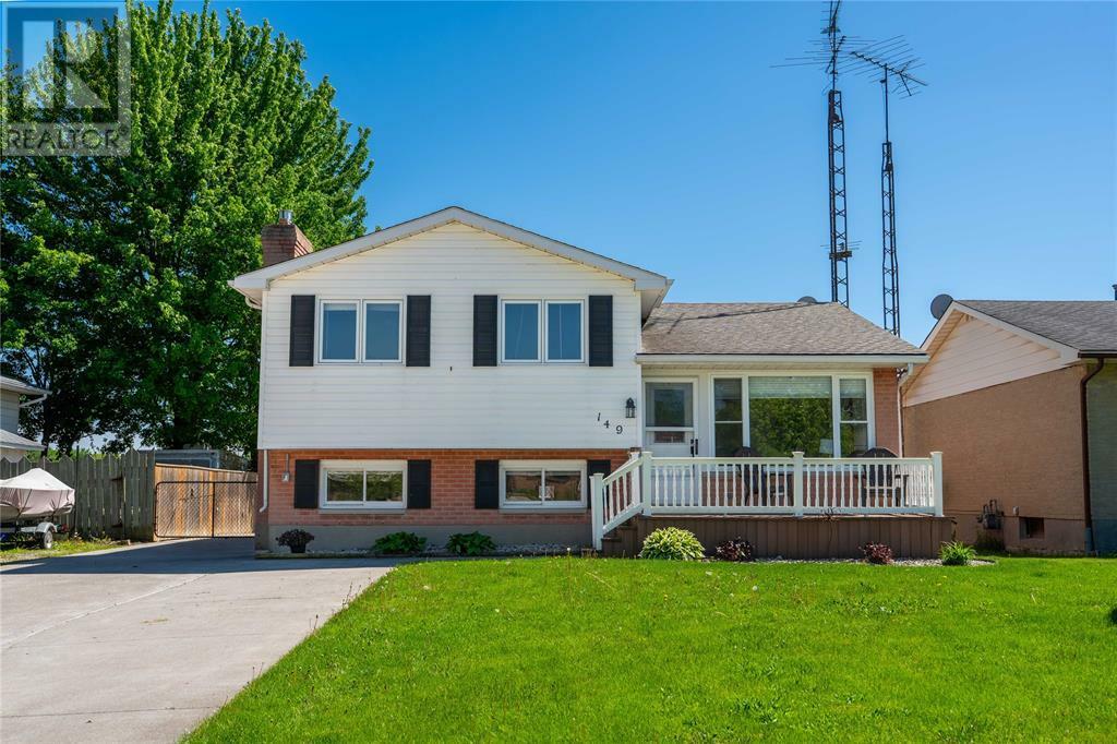 Property Photo:  149 Templeton Crescent  ON N0N 1H0 