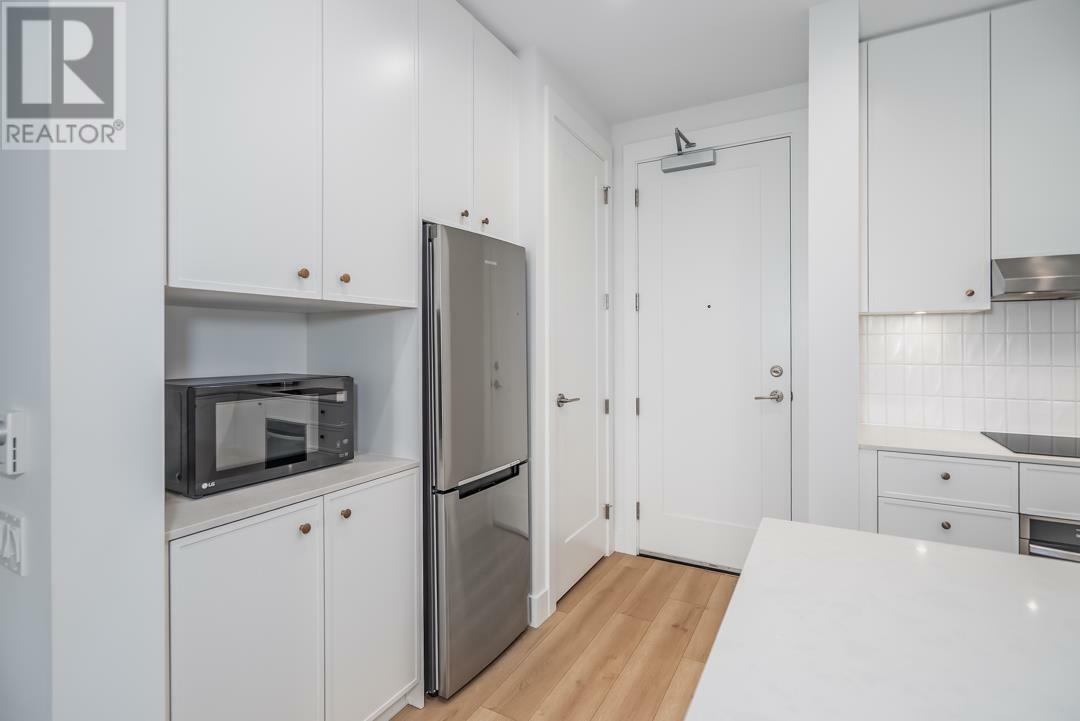 Property Photo: 708 Edgar Avenue 209 BC V3K 0H3