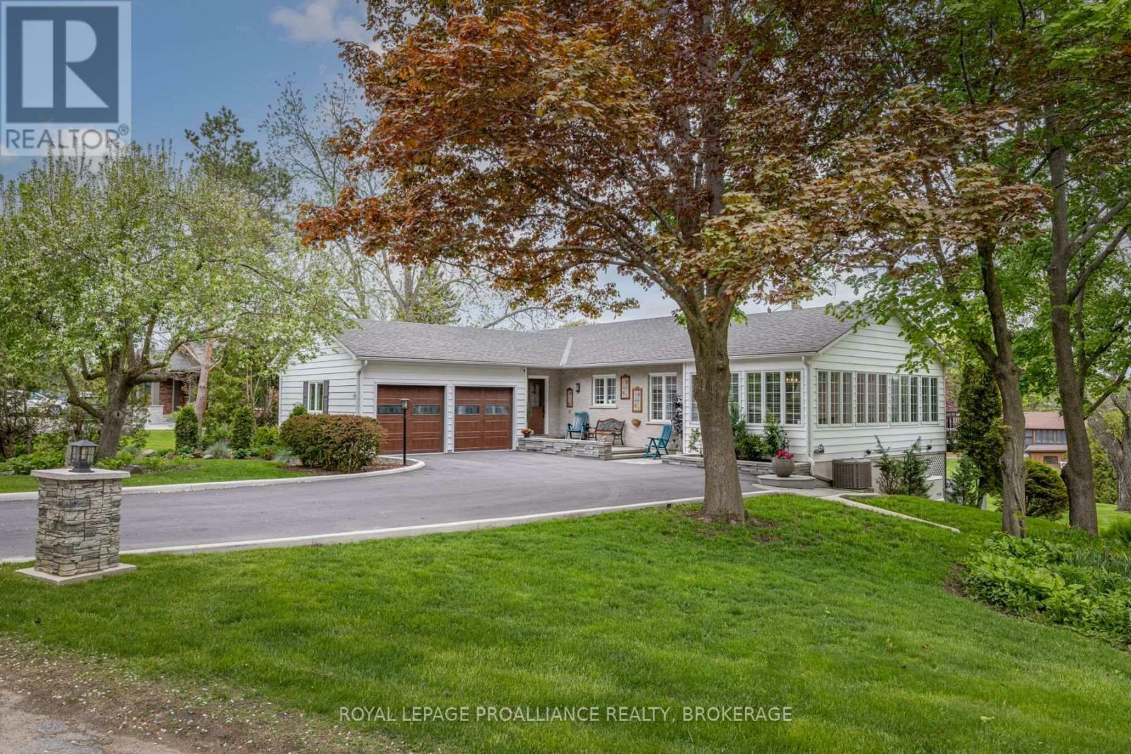 Property Photo: 1682 South Boulevard ON K7L 4V1