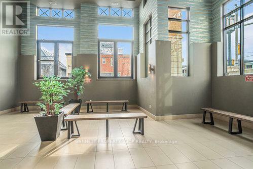 Property Photo: 429 Kent Street 313 ON K2P 1B5