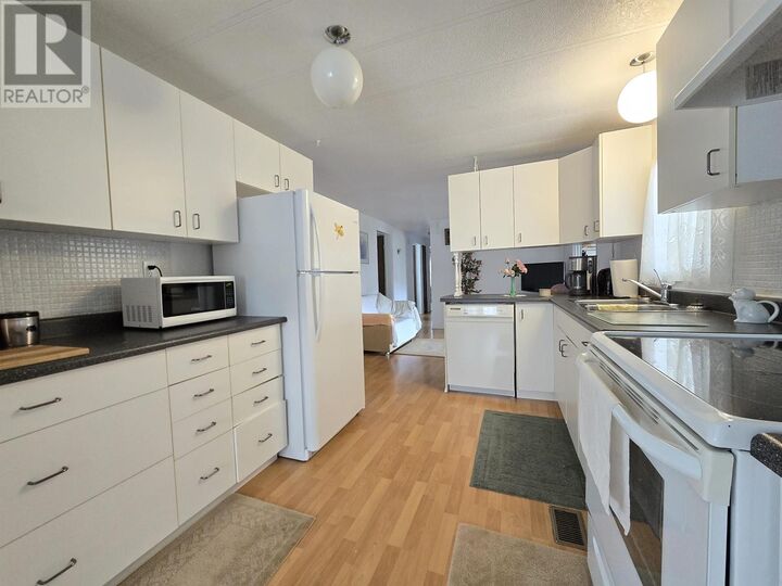 Property Photo: 1480 7th Avenue BC V0E 2Z0
