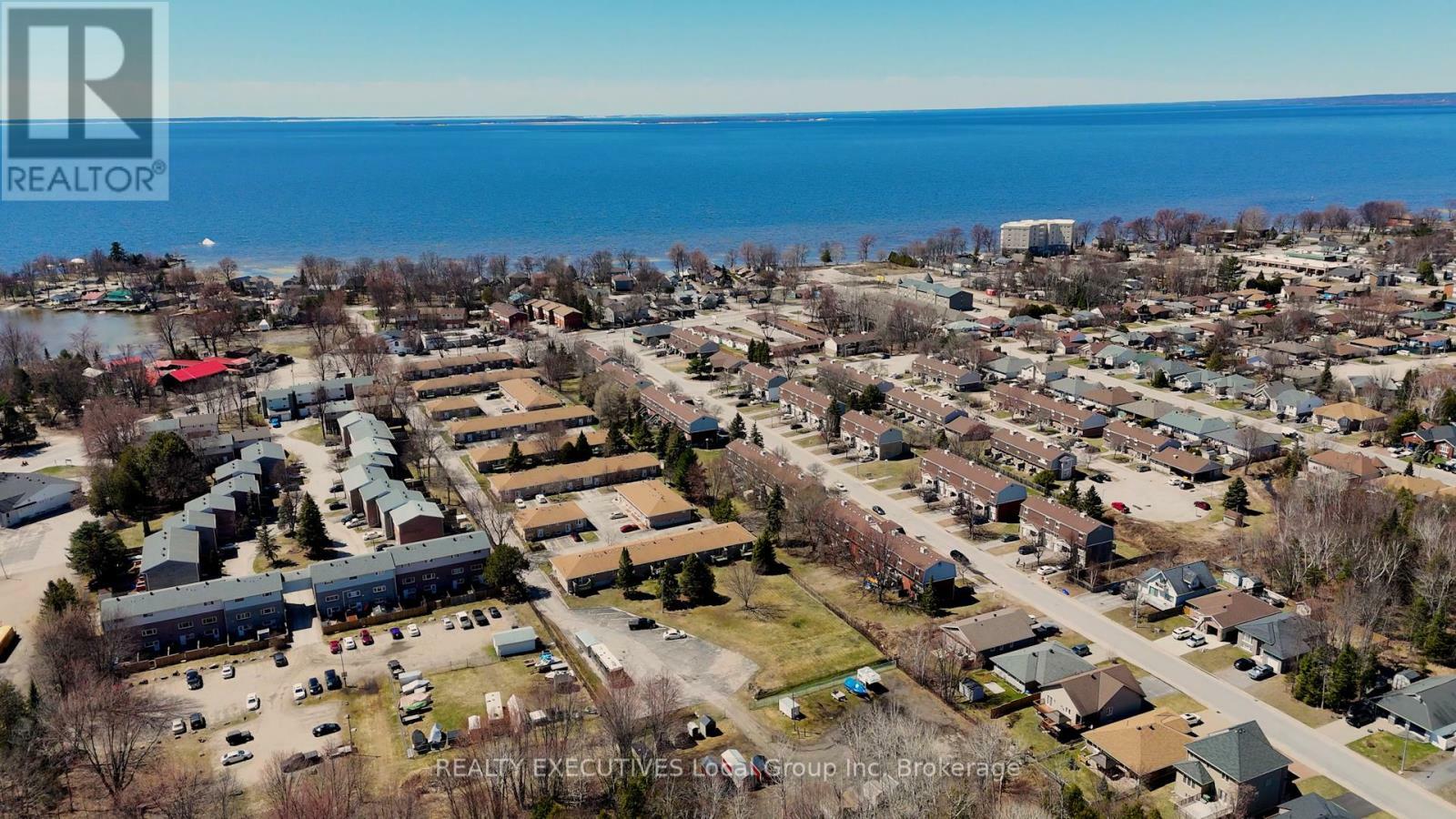 Property Photo:  624 Lakeshore Drive 35  ON P1A 2E8 