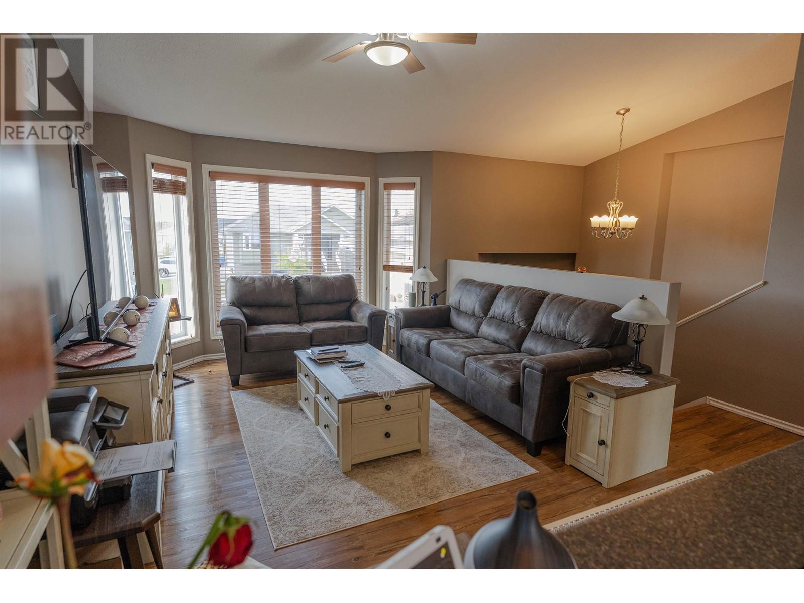 Photo de la propriété: 9627 113 Avenue BC V1J 7J1