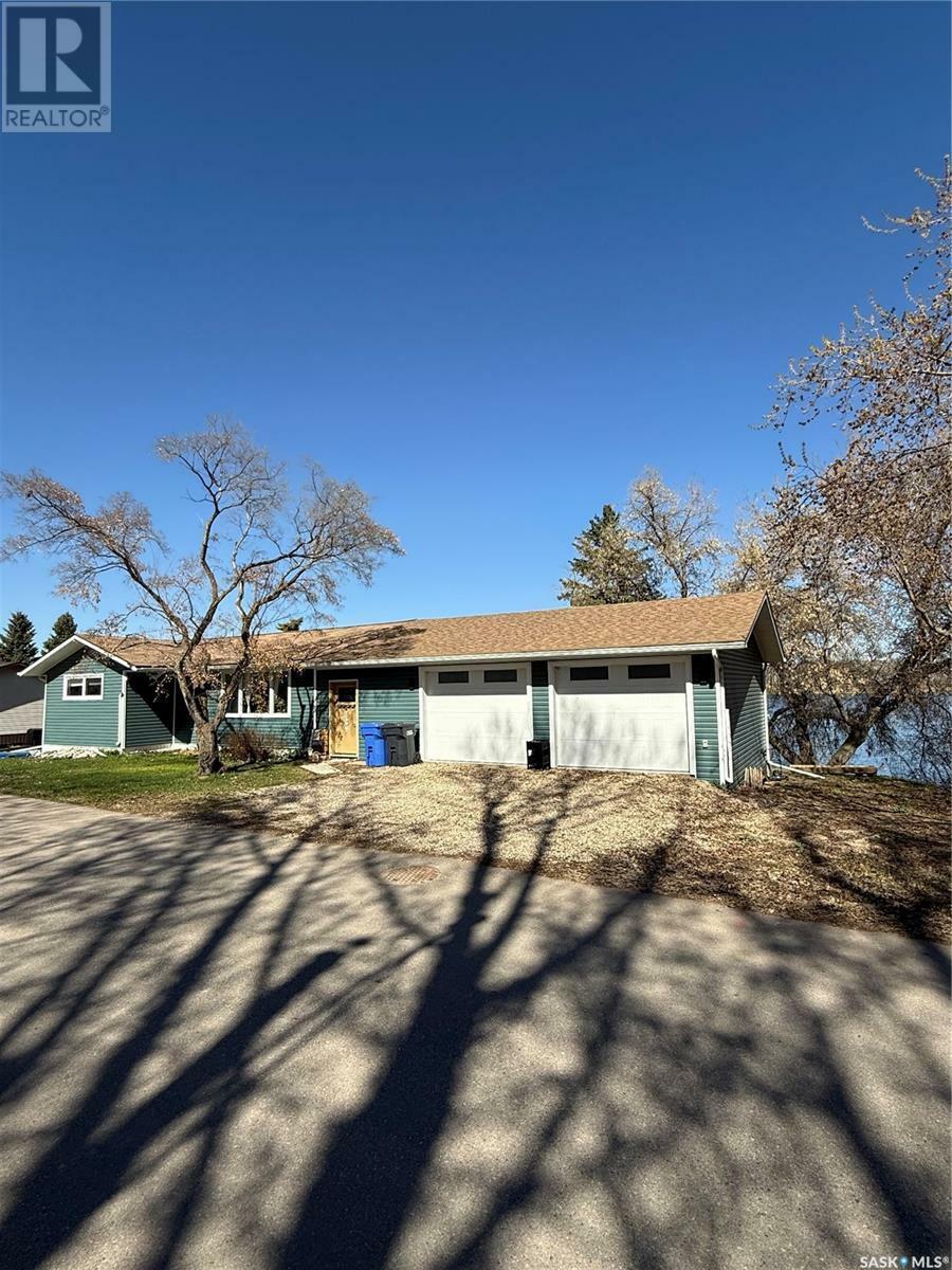 Property Photo: 148 Crescent Lake Road SK S0A 3R0