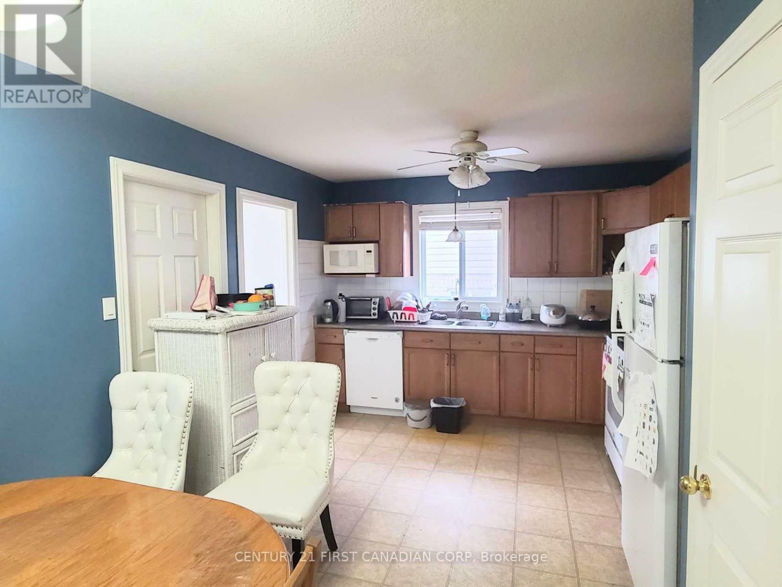 Property Photo: 567 Sprucewood Drive ON N5X 4J5