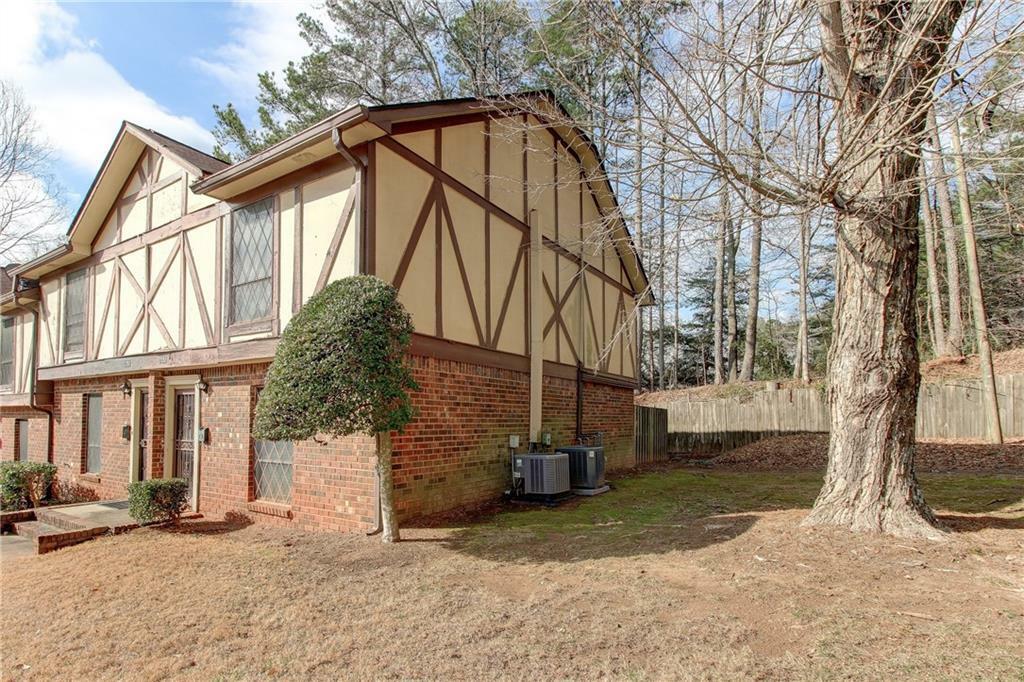 Property Photo:  3252 Abbeywood Drive  GA 30034 