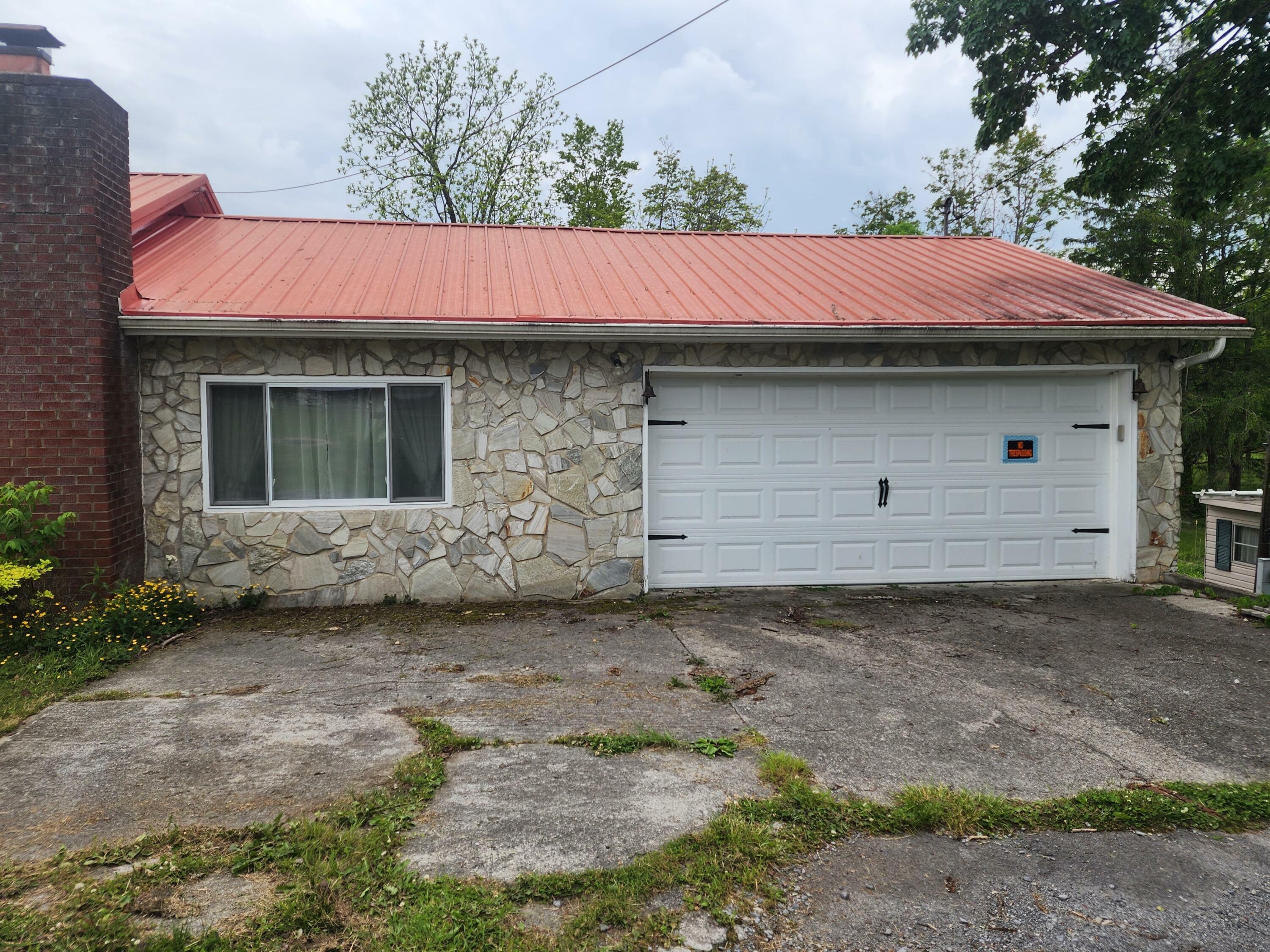 Property Photo:  44 Reedy Addition Rd  WV 26205 