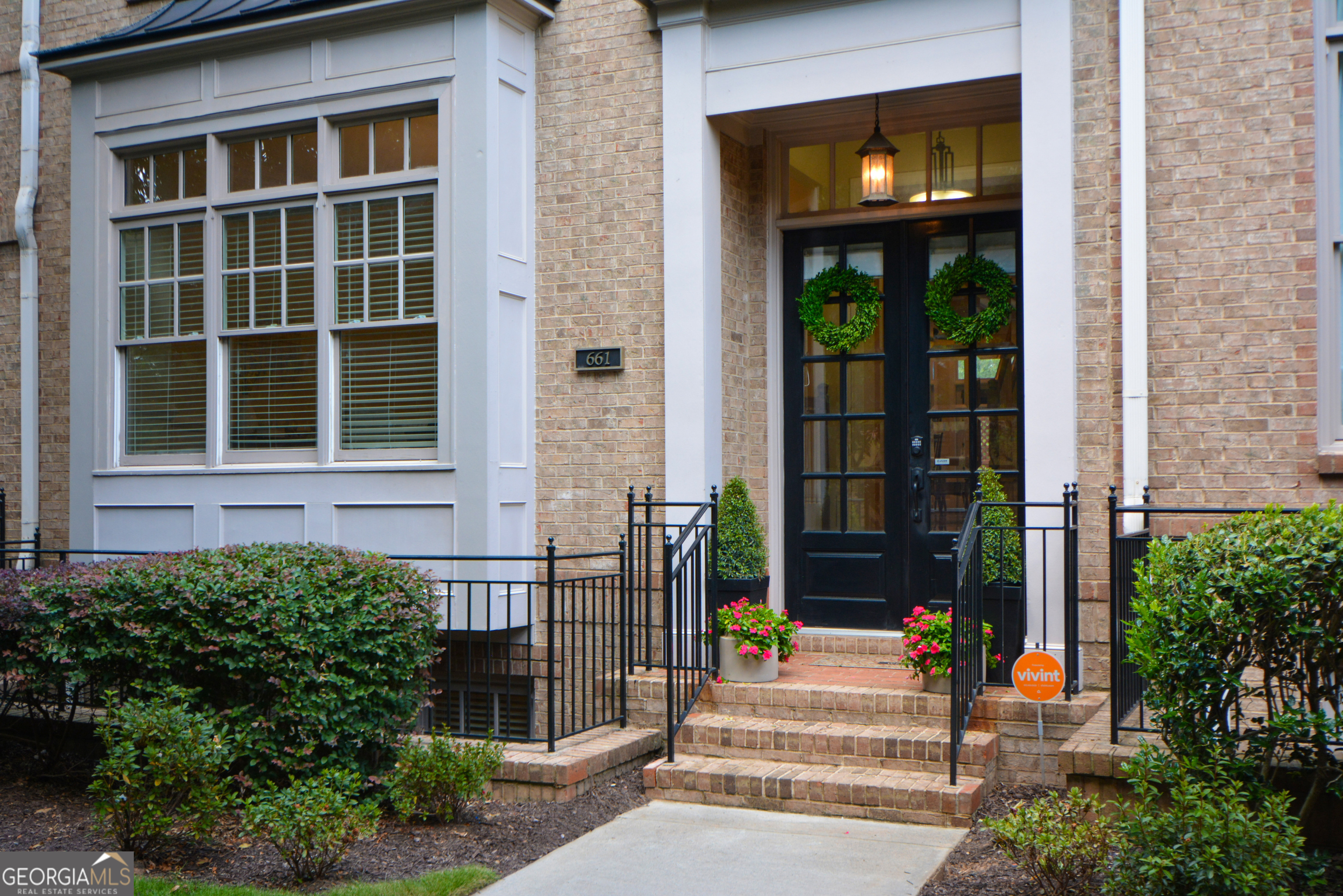 Property Photo: 661 Lockton Place # 9 GA 30342