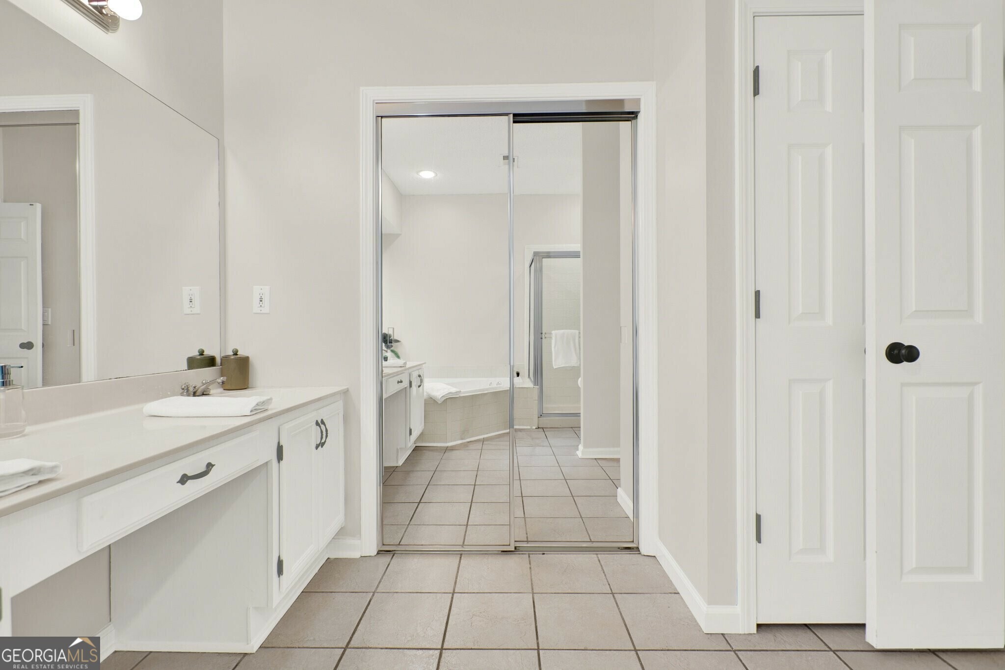 Property Photo: 507 Huntgate Road GA 30189