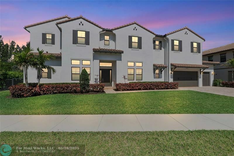 Property Photo: 9015 W Parkland Bay Trl FL 33076