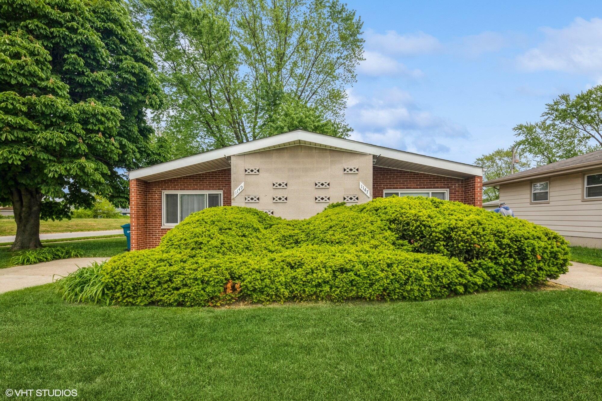 Property Photo: 1147-49 N Elmer Street IN 46319