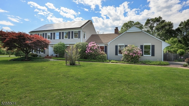 Property Photo: 10 Stacy Dr NJ 08502