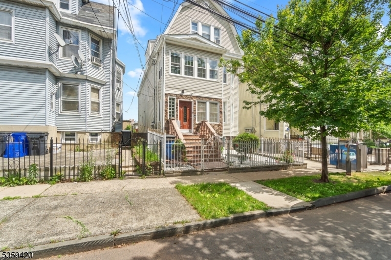 Property Photo: 14 Treacy Ave NJ 07108
