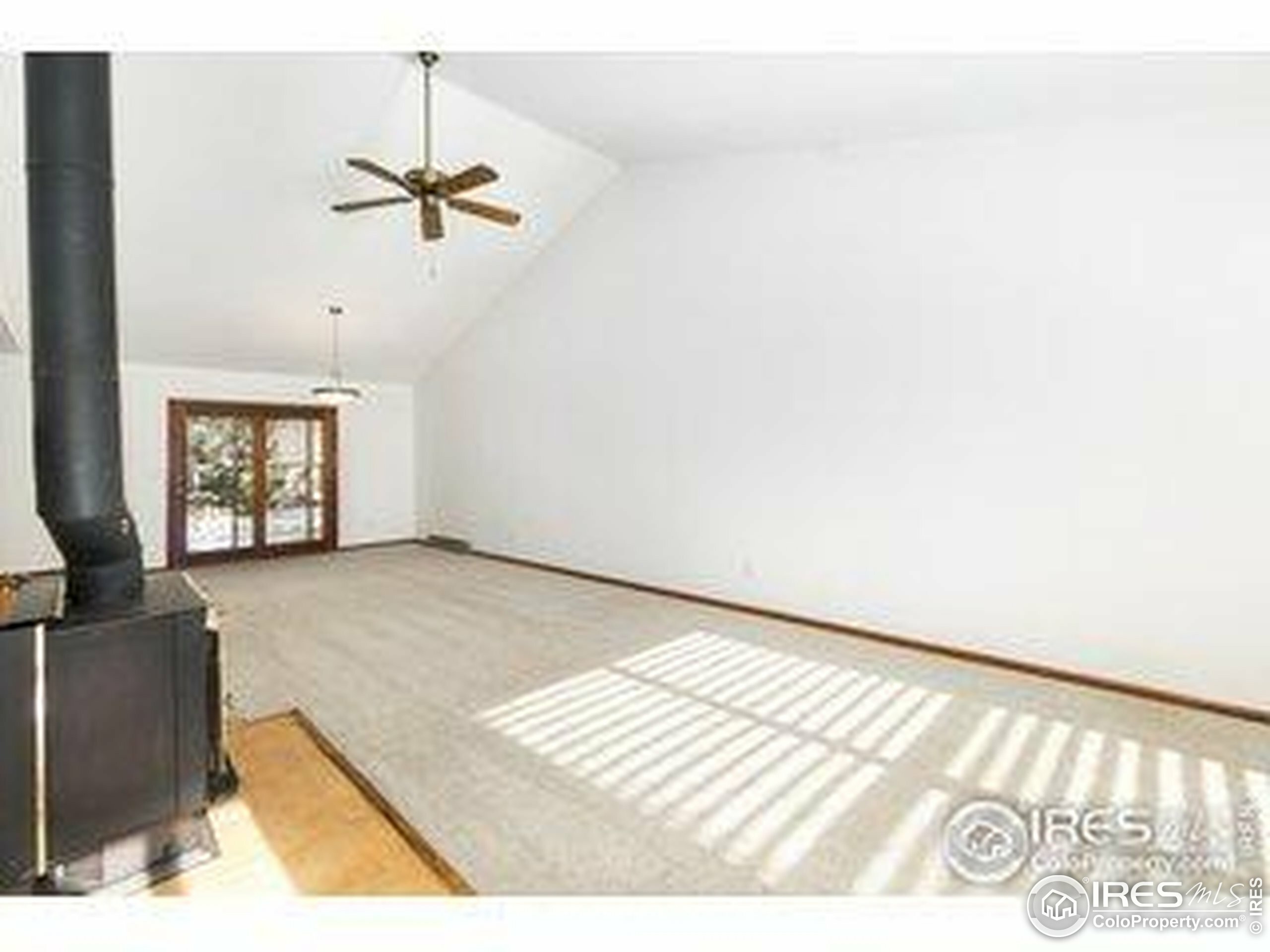 Property Photo: 960 Shire Ct CO 80526