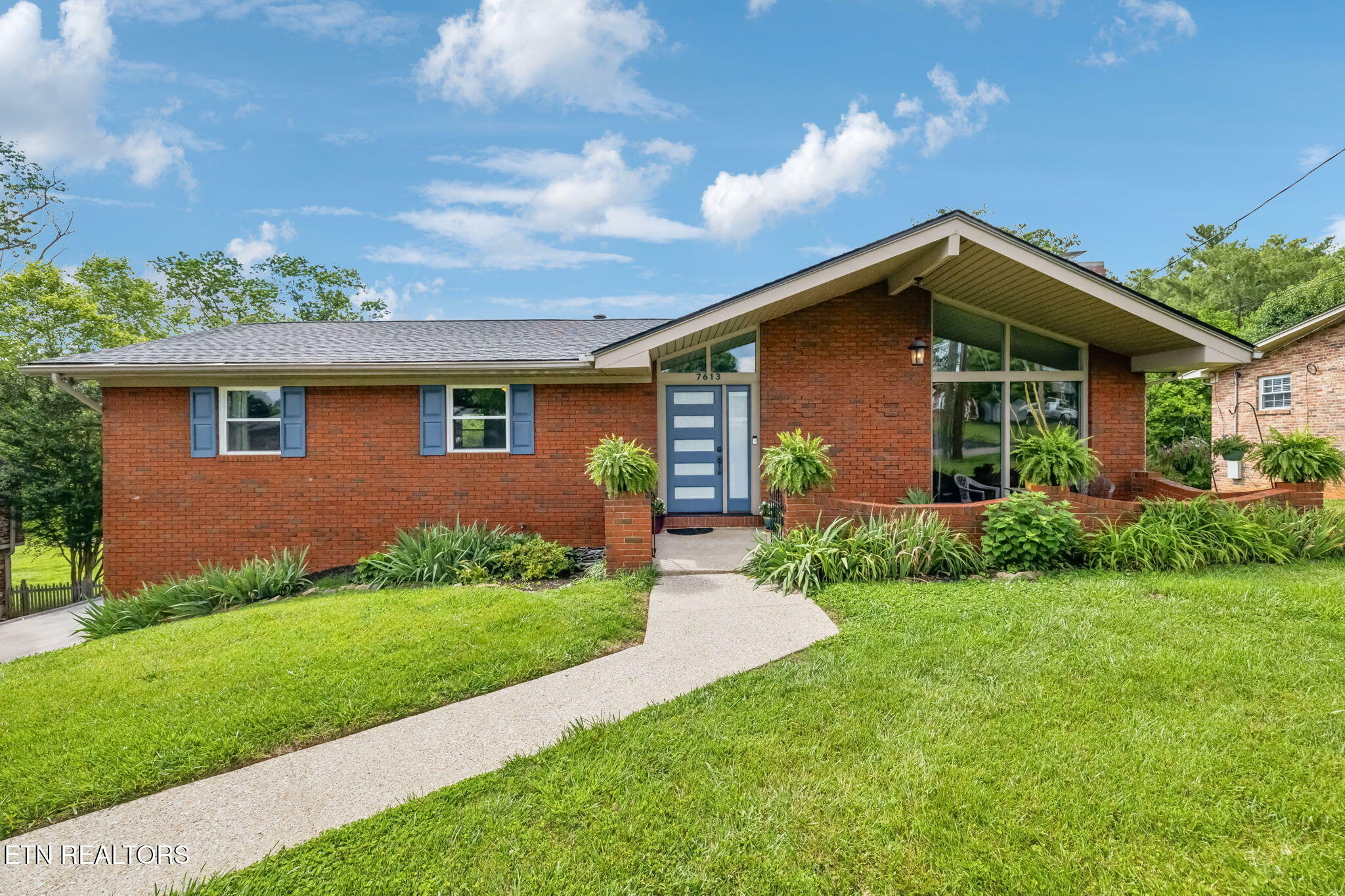 Property Photo: 7613 Scenic View Drive TN 37938