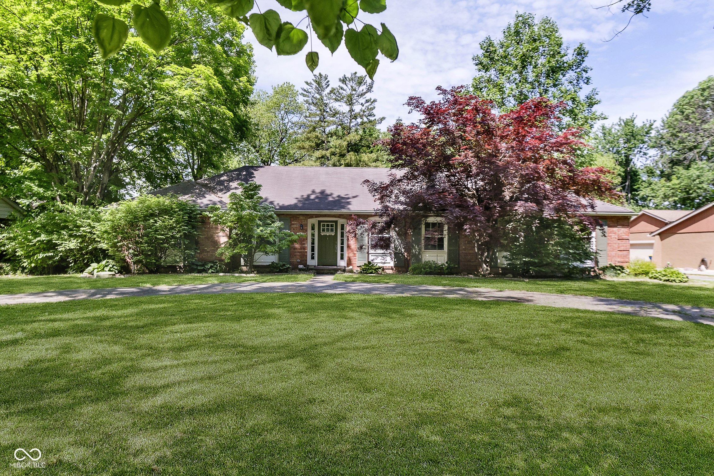 7734 Hoover Road  Indianapolis IN 46260 photo