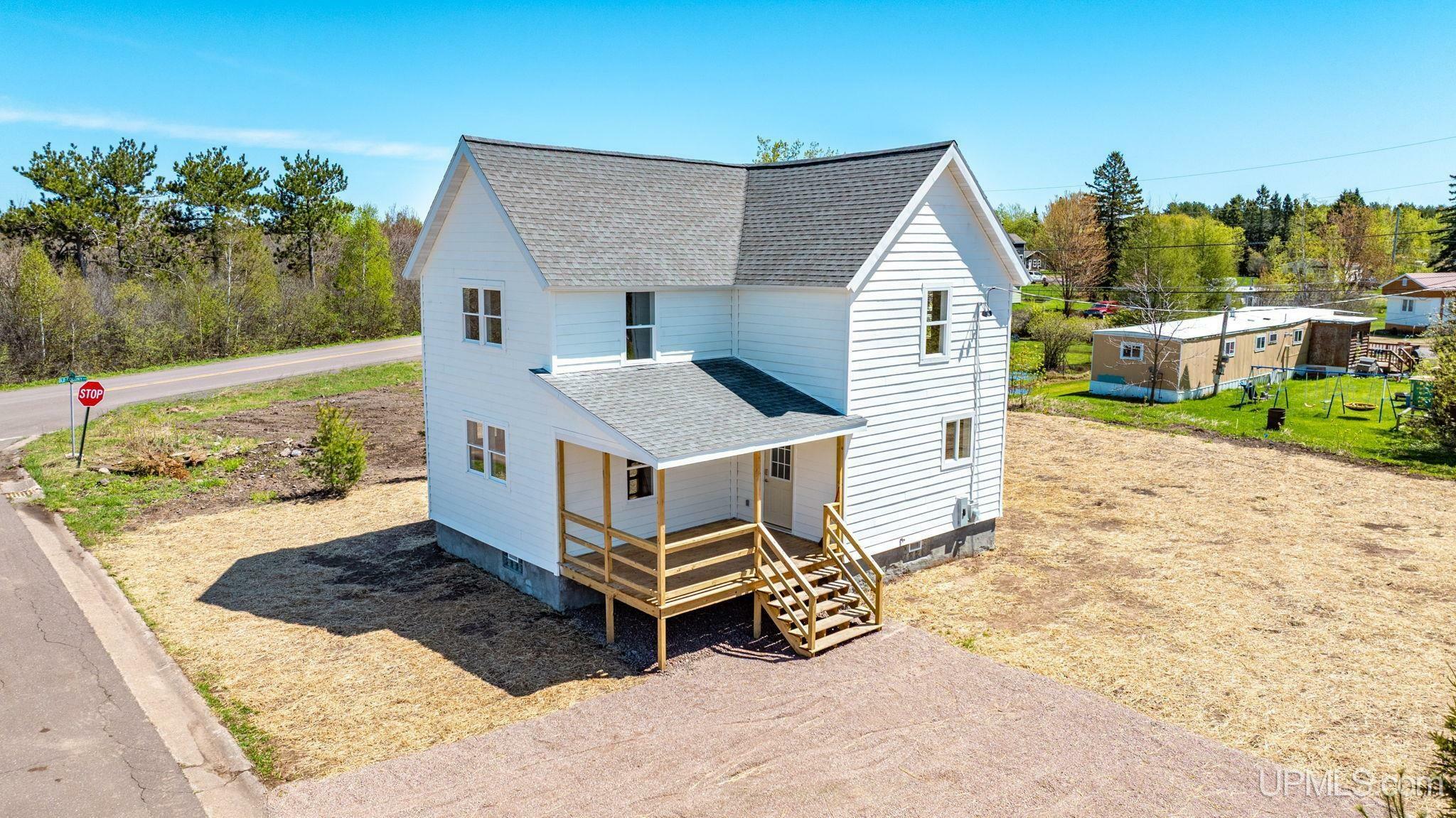 238 Seneca Street  Laurium MI 49913 photo