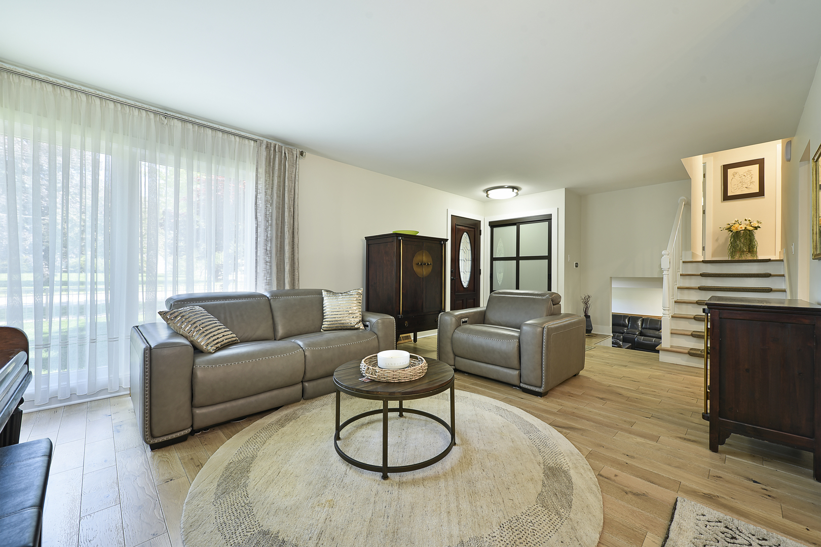 Property Photo: 1605 E Euclid Avenue IL 60004