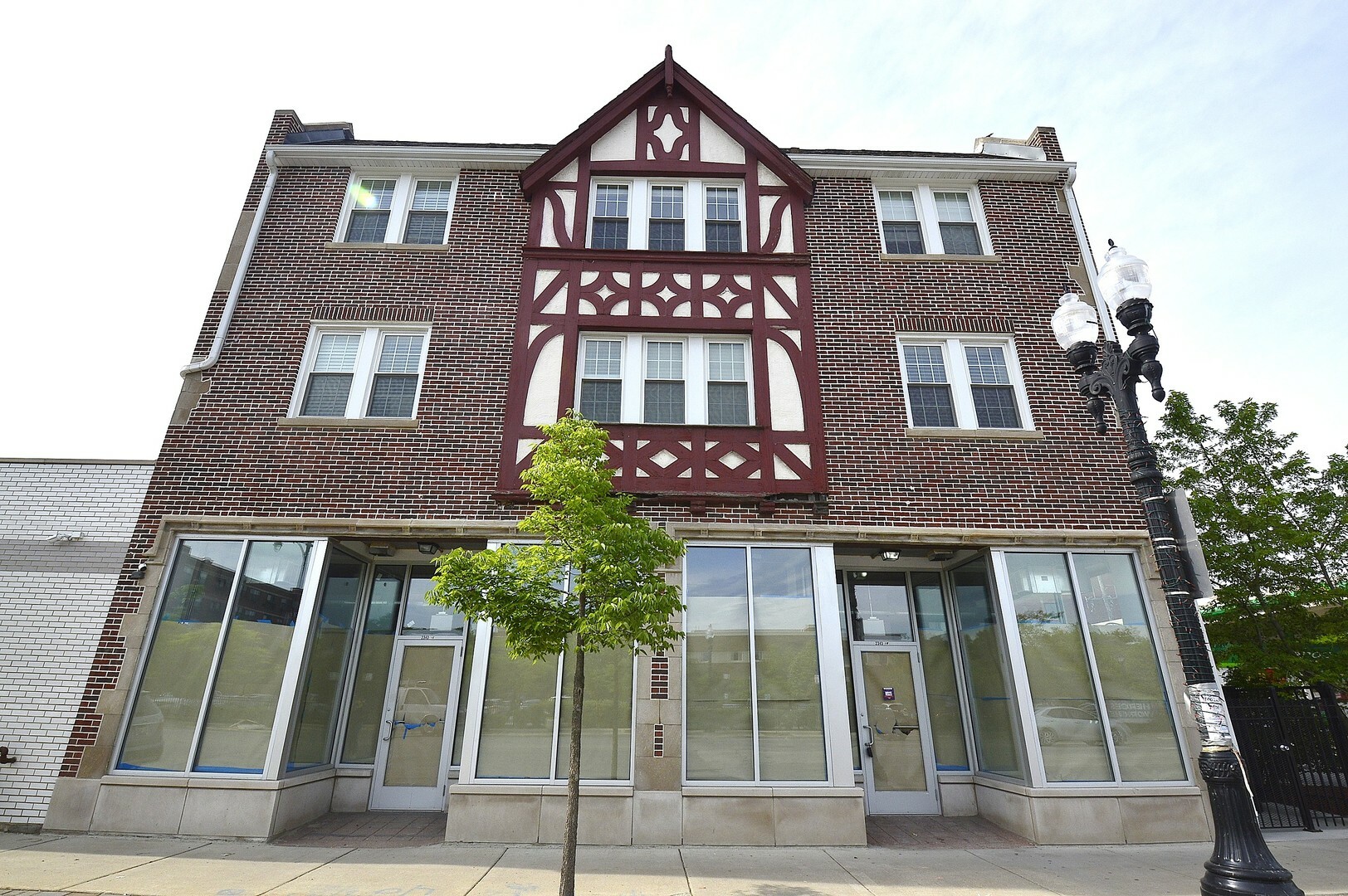 Property Photo: 2345 W Irving Park Road 2S IL 60618