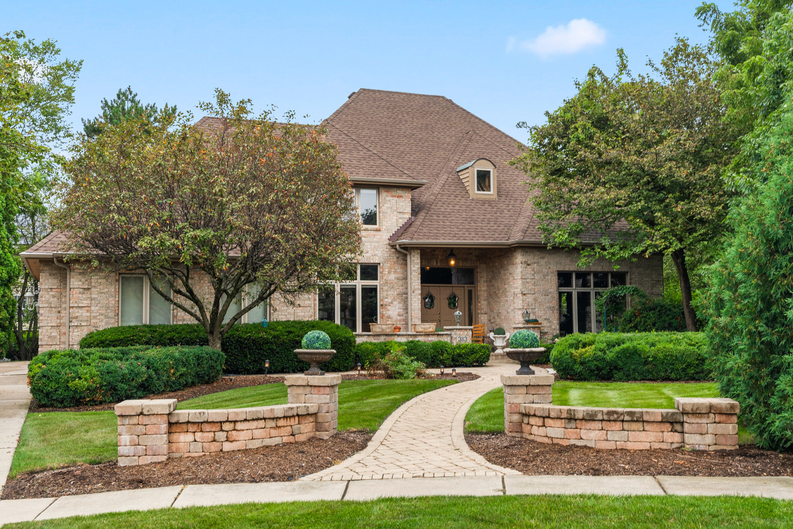 Property Photo: 3113 Turnberry Road IL 60174
