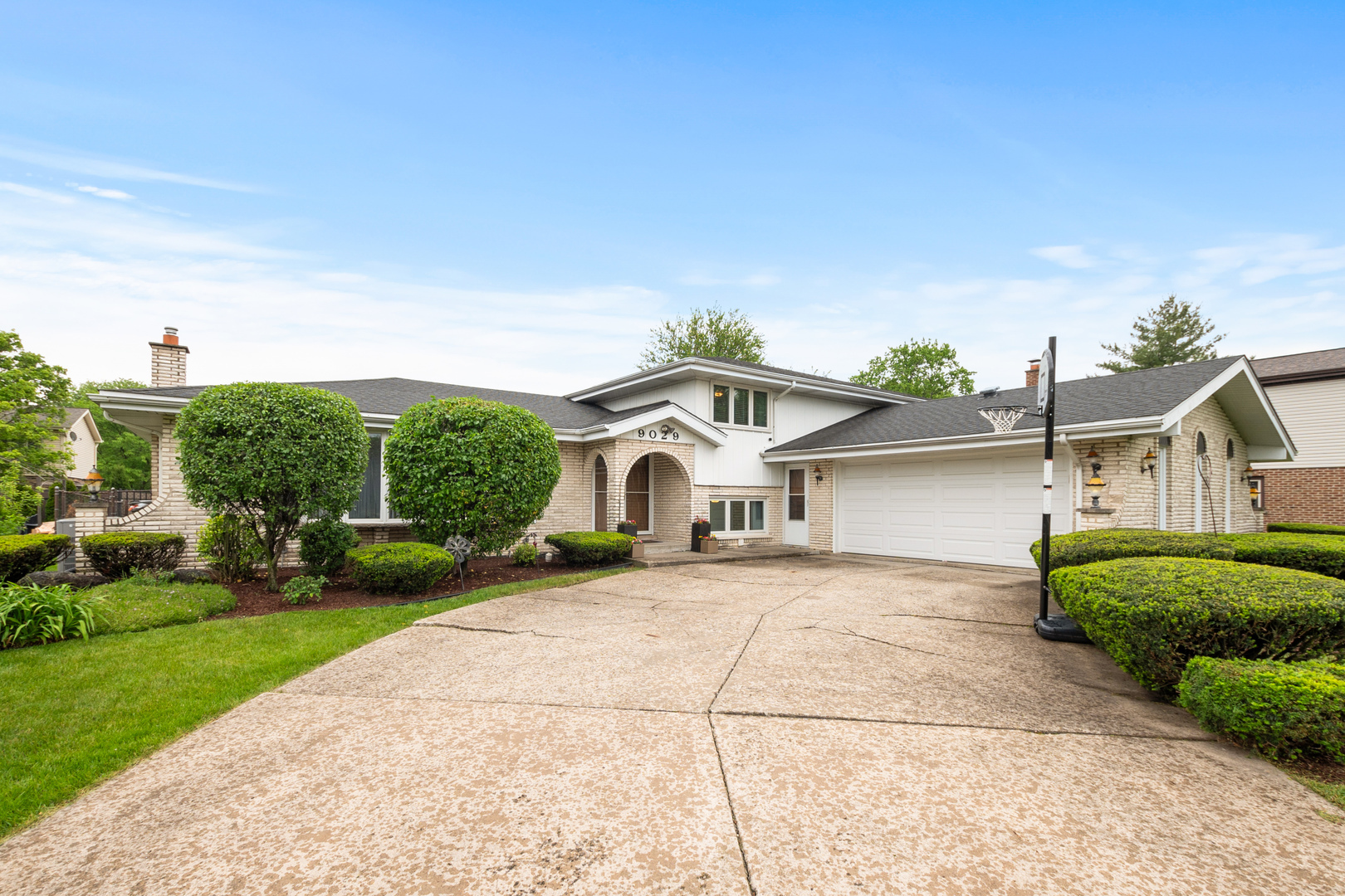 Property Photo: 9029 Pine Street IL 60462