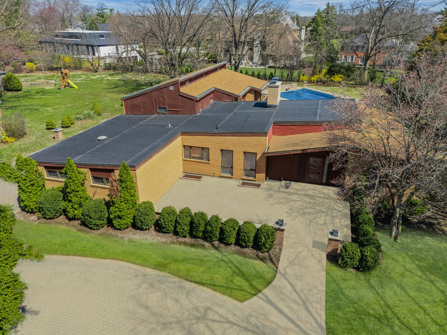 Property Photo: 2819 Meyers Road IL 60523