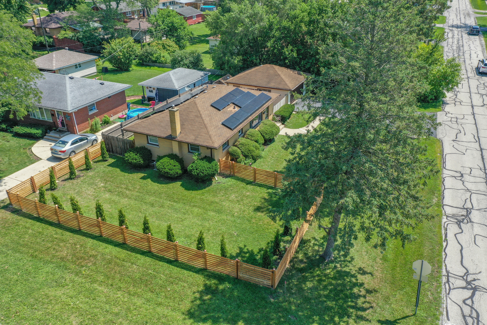 Property Photo: 128 8th Street IL 60515