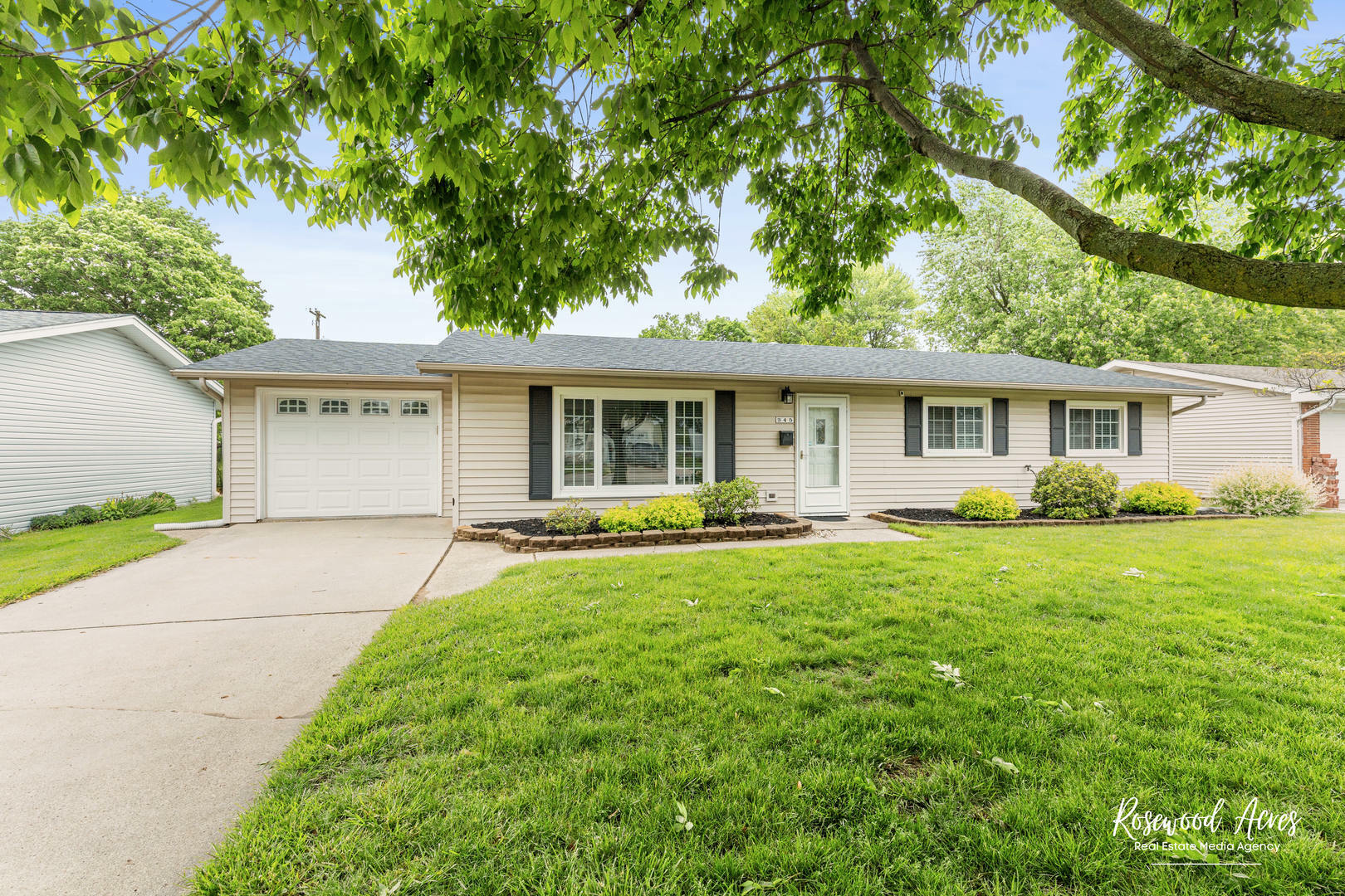 345 W Drummond Drive  Bourbonnais IL 60914 photo