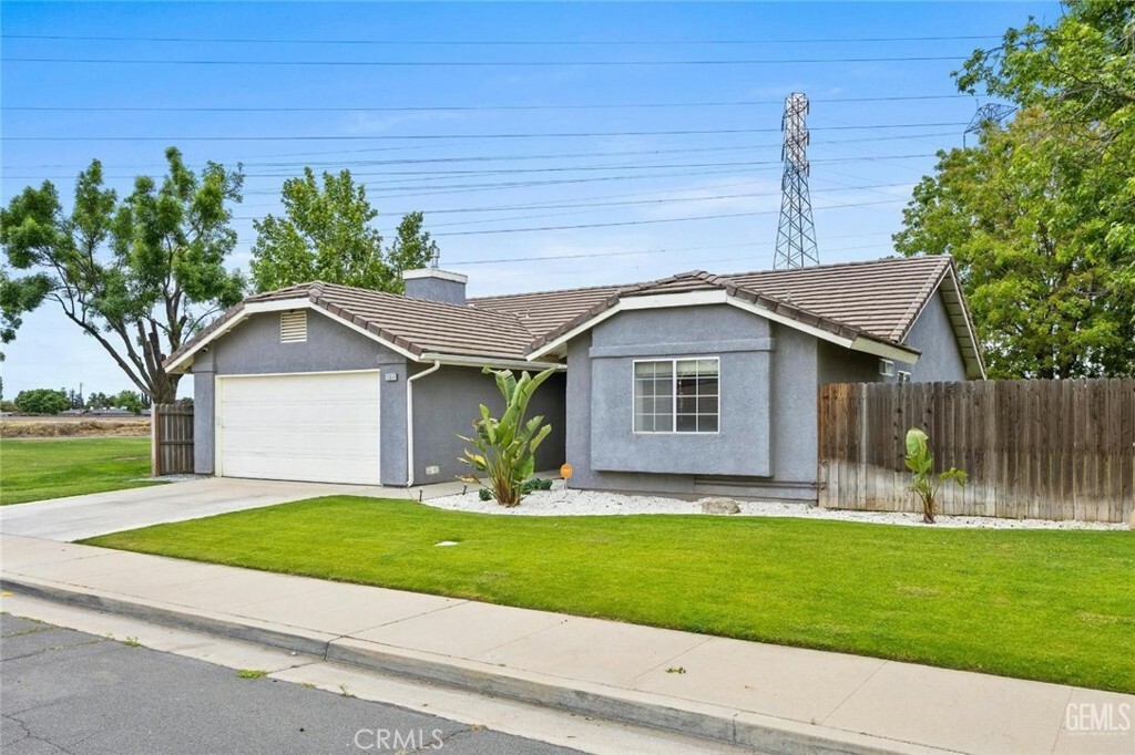 Property Photo:  11617 Cactus Drive  CA 93312 