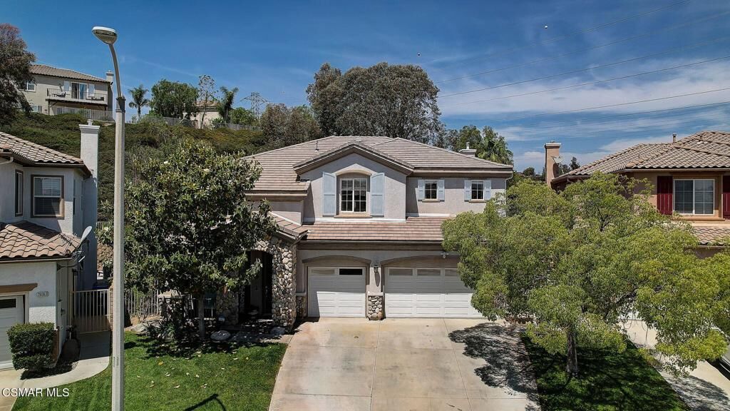 Property Photo: 28097 Promontory Lane CA 91354