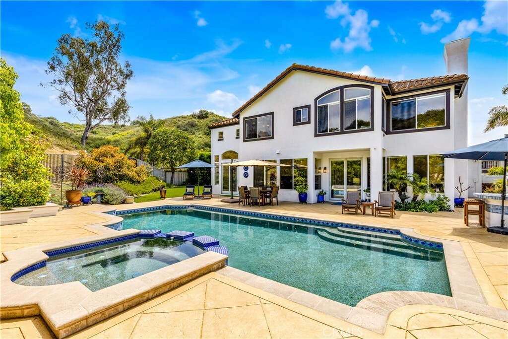 Property Photo: 424 Bolivia CA 92672