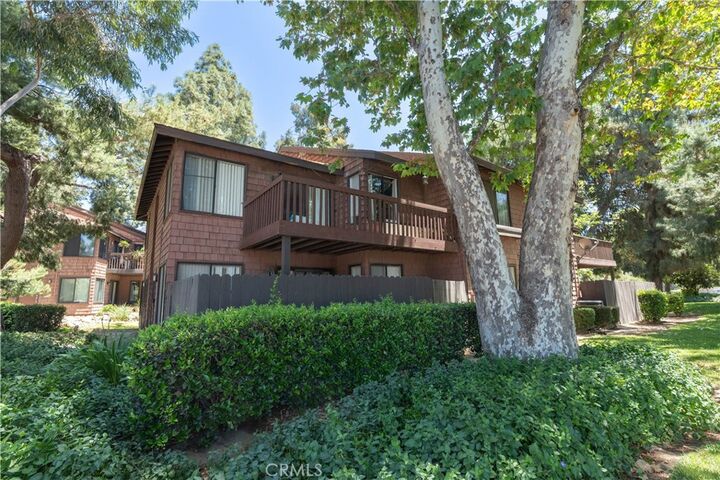 Property Photo: 320 W Walnut Street 6 CA 91762