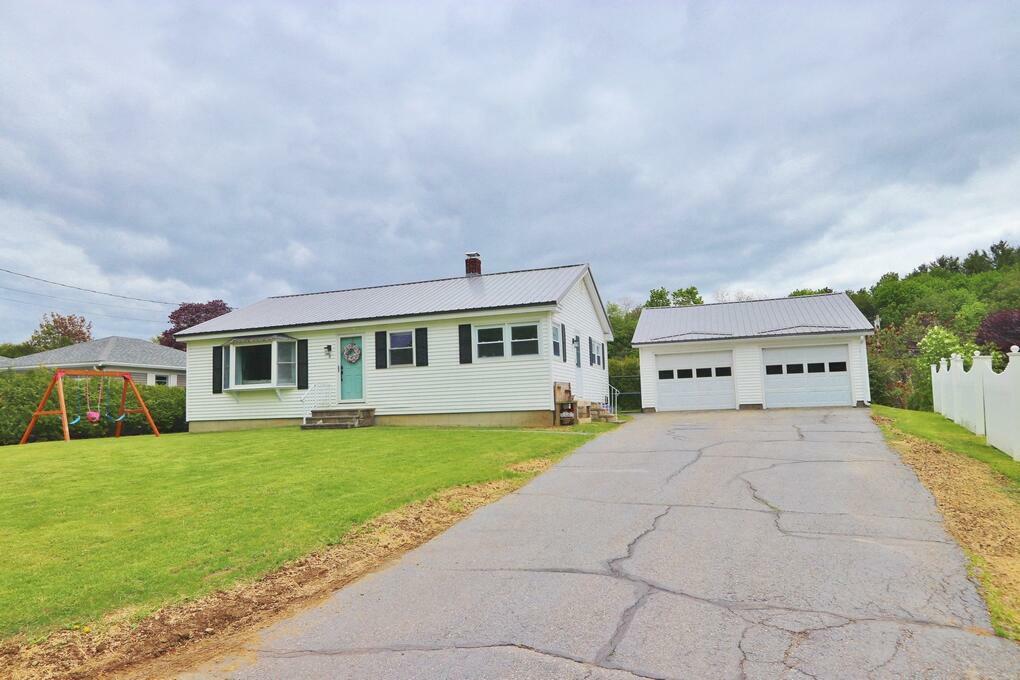 Property Photo: 8 Sunset Drive ME 04401