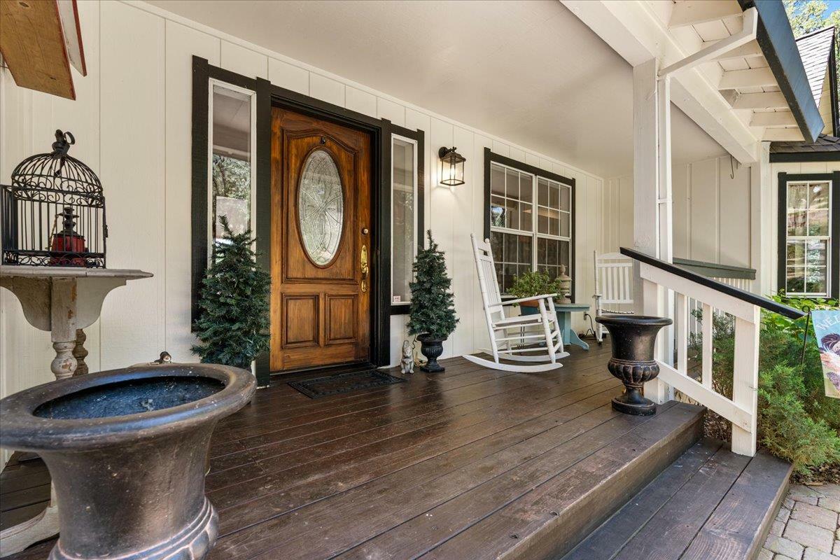 Property Photo: 20088 Peyton Place CA 95949