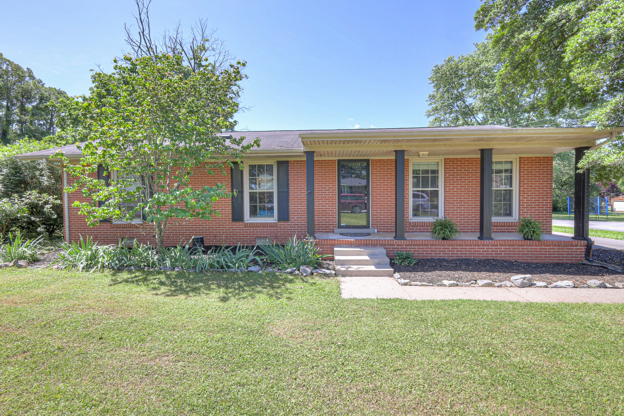 Property Photo: 1111 Greenhill St TN 37129
