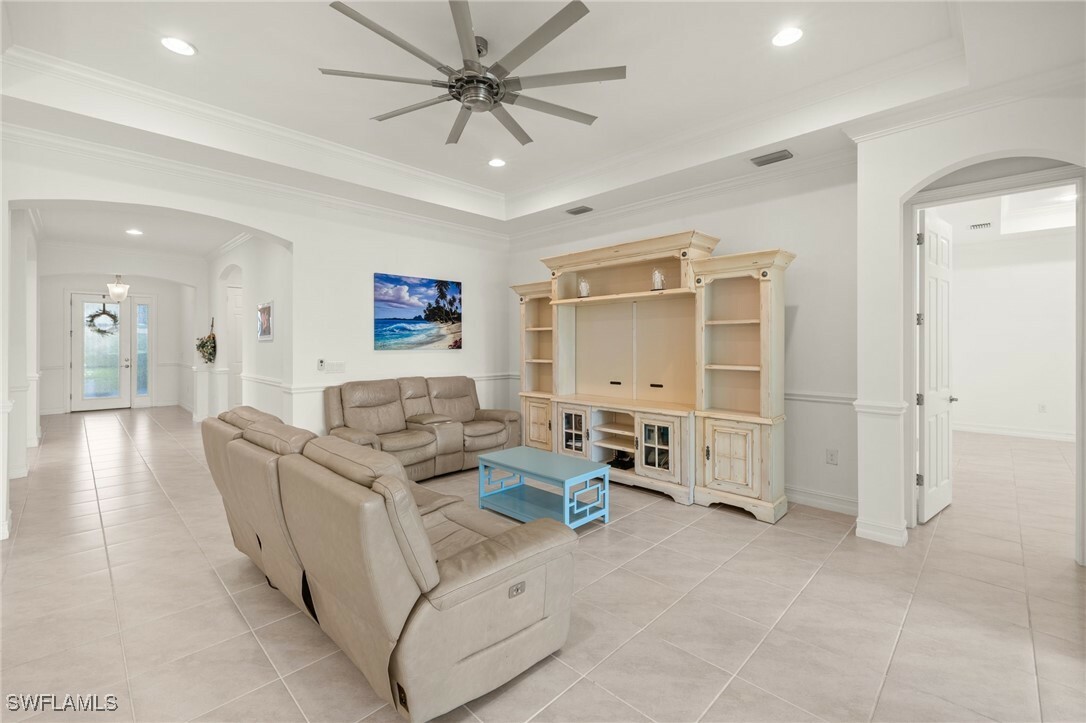 Property Photo: 14821 Windward Lane FL 34114
