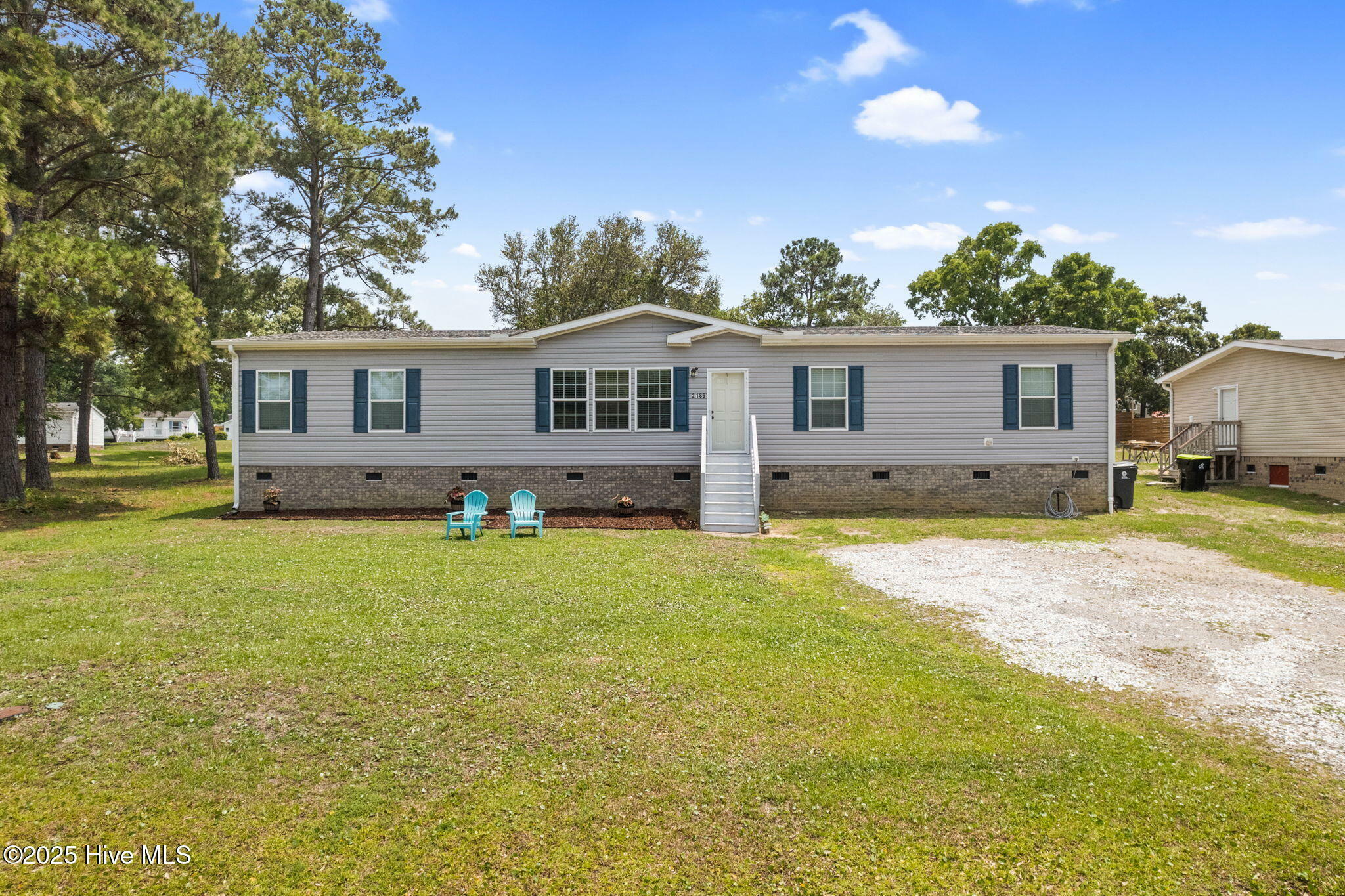 Property Photo: 2186 Lakeside Avenue SW NC 28462